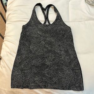 Women’s Lululemon Nulu Tank